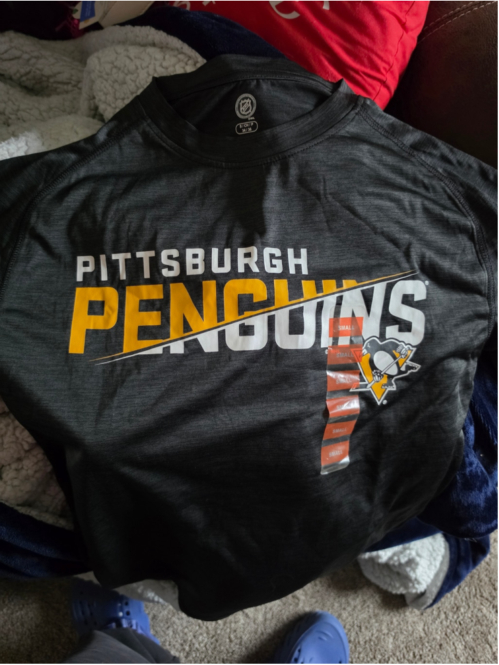 Pittsburgh Penguins NHL Black Performance T-Shirt New With Tags